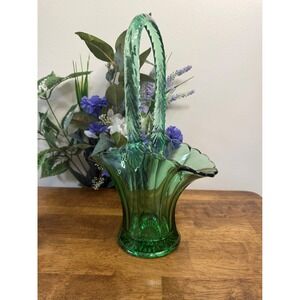 Vintage Westmoreland Emerald Green Glass‎ Basket – Ruffled Edge Handle Vase